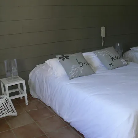 ホテル L'ile O Chateau 3*
