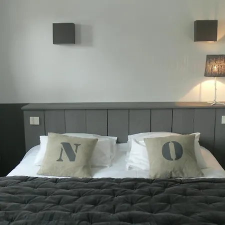 Hotel L'île ô Château 3*