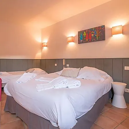 L'ile O Chateau Hotel