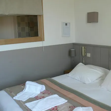 L'ile O Chateau Hotel