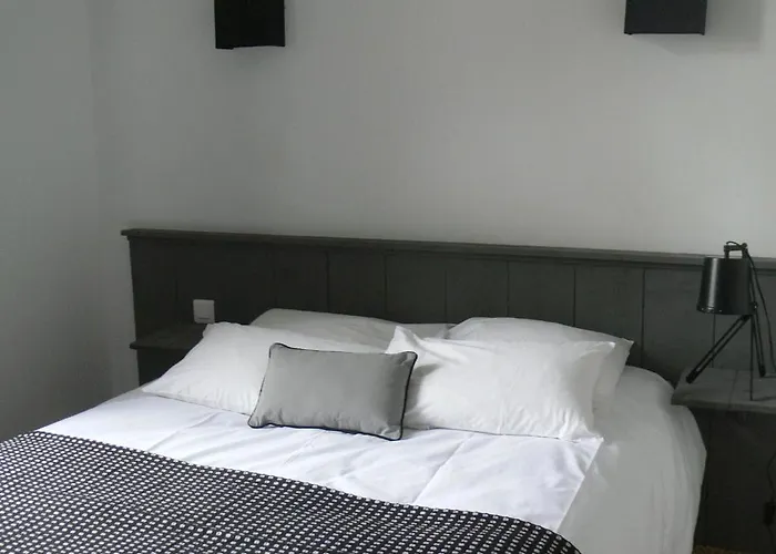 L'île ô Château Hotel 3*