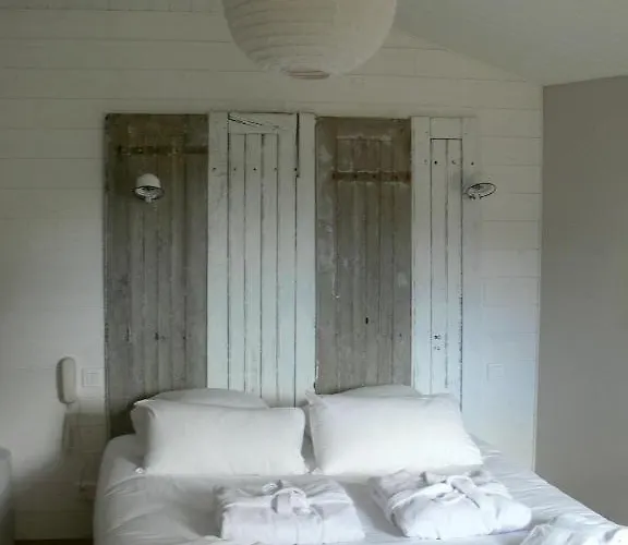 L'île ô Château Hotel 3*